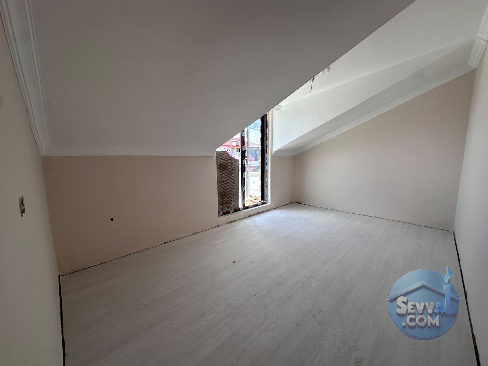 KÖRFEZ KUZEY MH. MERKEZ DE ASANSÖRLÜ SATILIK 3+1 DUBLEKS DAİRE - Kocaeli Körfez fotoğraf 2