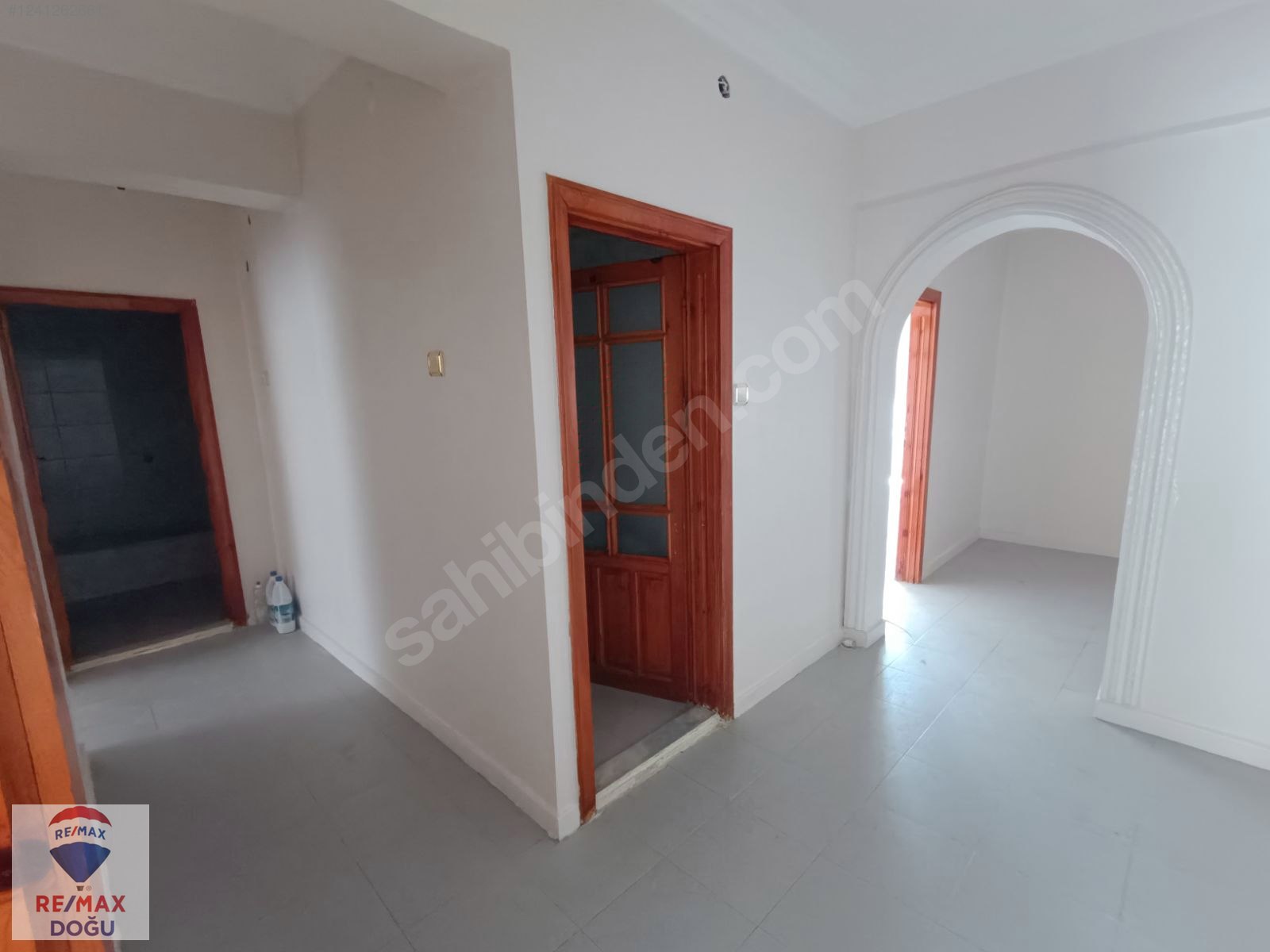REMAX DOĞU'DA VALİLİĞE,ÇARŞYA,KÜLTÜRPARK.YAKIN 3+1 SATILK DAİRE - ELAZIĞ MERKEZ fotoğraf 2