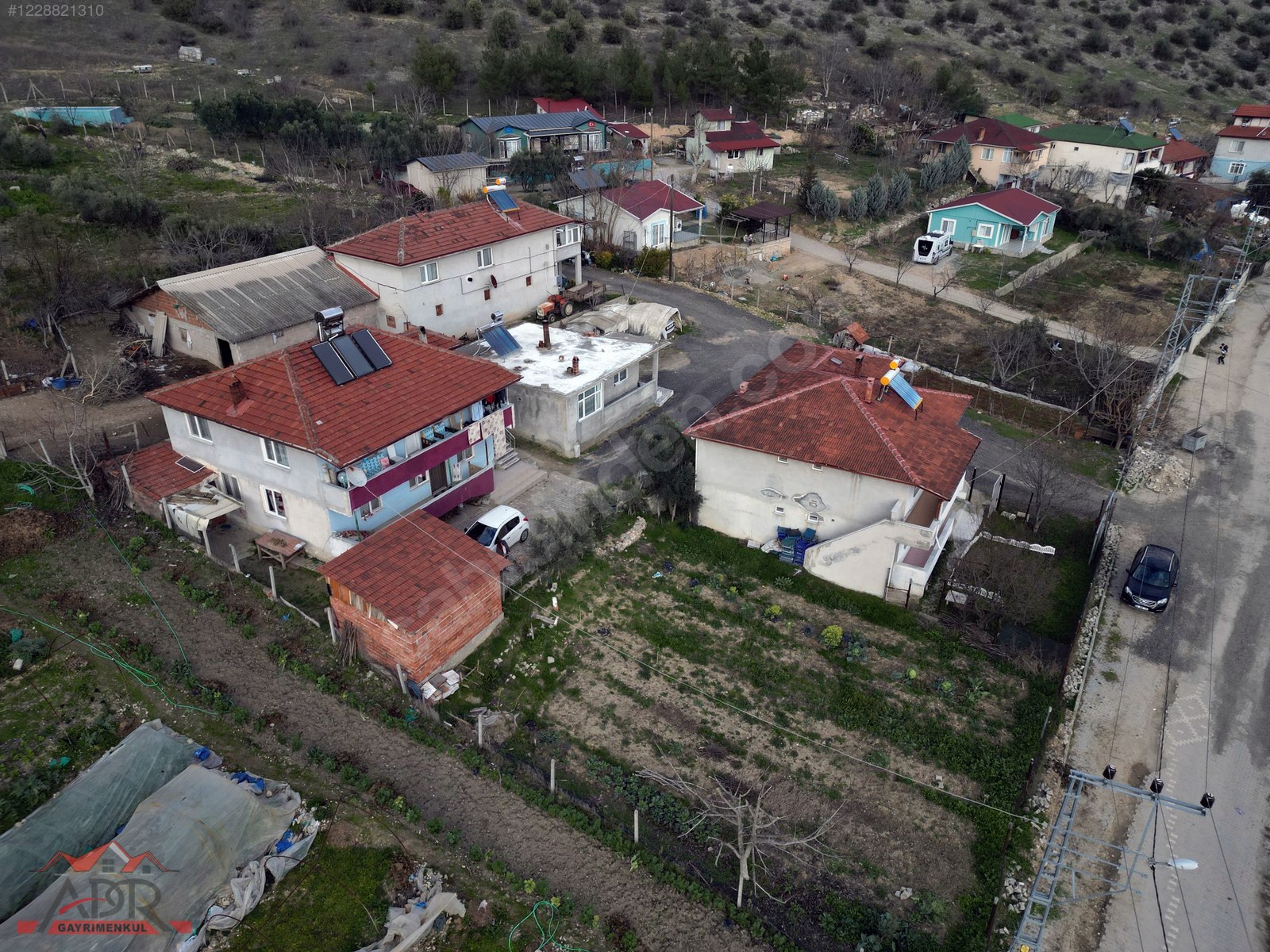 SAKARYA PAMUKOVA MERKEZ KÖY SATILIK 1255 M2 ARSA MÜSTAKİL EVLER - SAKARYA PAMUKOVA fotoğraf 31