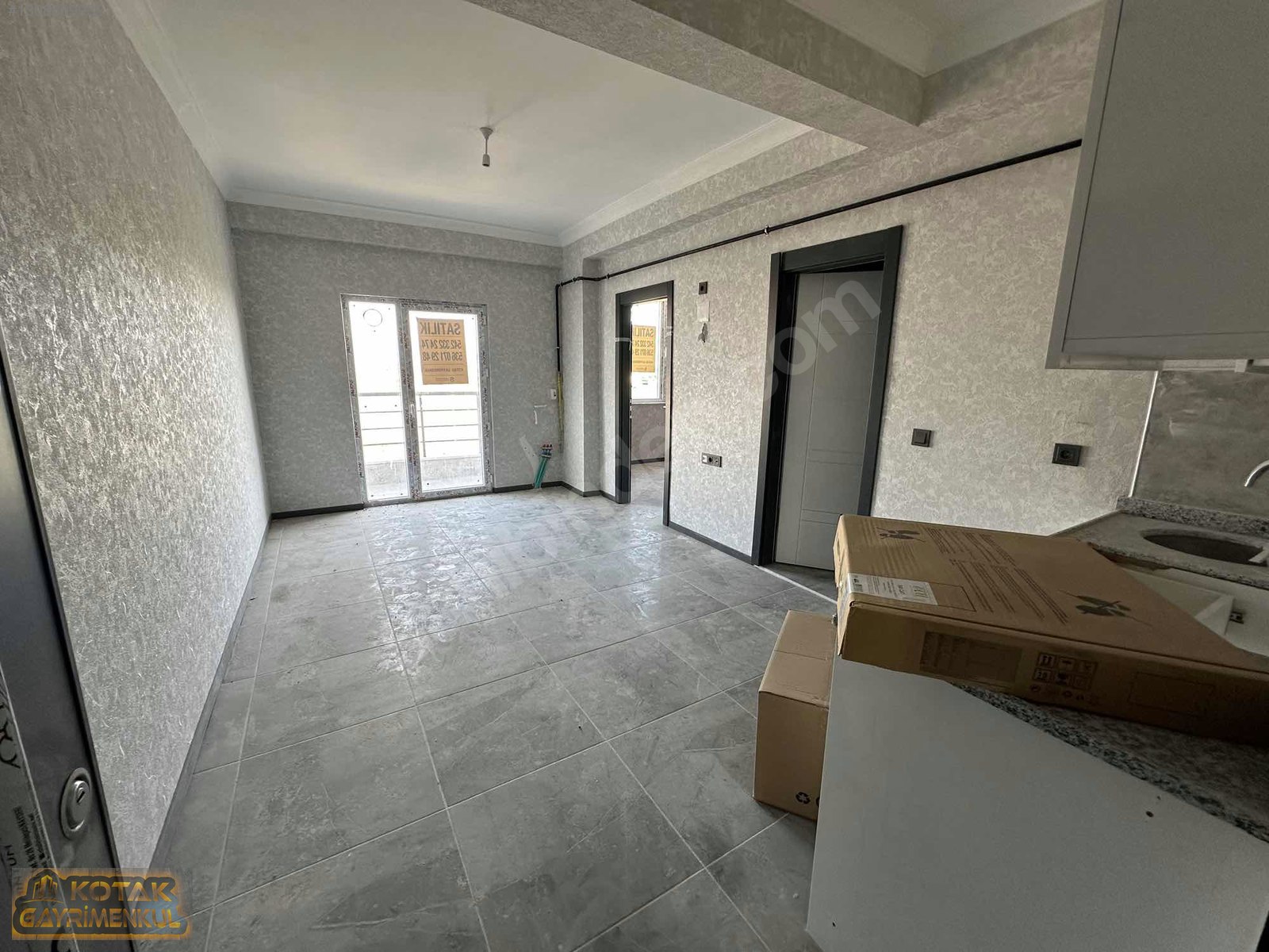 TAŞPAZAR MAHALLESİ GALERİCELER SİTESİ ARKASINDA OTURUMA HAZIR