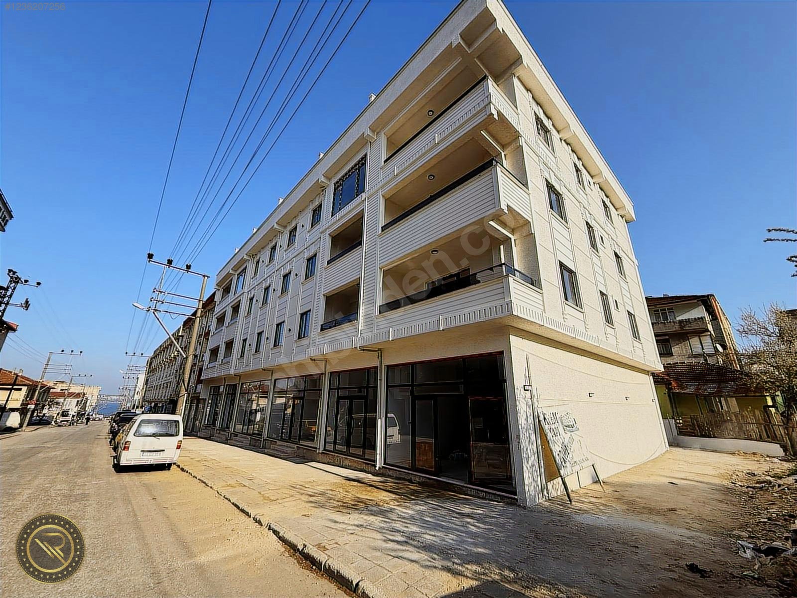 İĞNEADA'NIN EN İŞLEK CADDESİNDE 190M2 DEPOLU DÜKKAN - KIRKLARELİ DEMİRKÖY fotoğraf 4