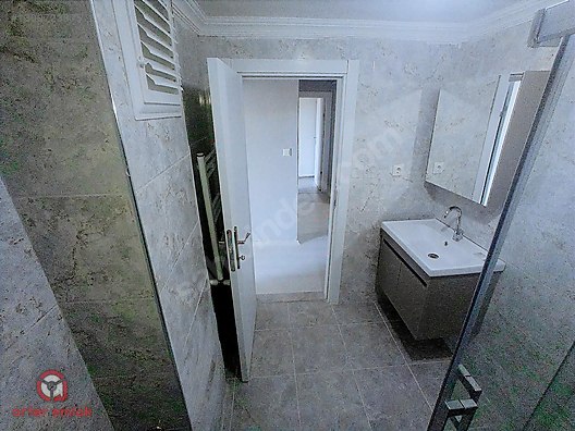 BALIKESİR LİSESİNE CEPHE YENİ TADİLATLI SATILIK 2+1 DAİRE - BALIKESİR KARESİ fotoğraf 18