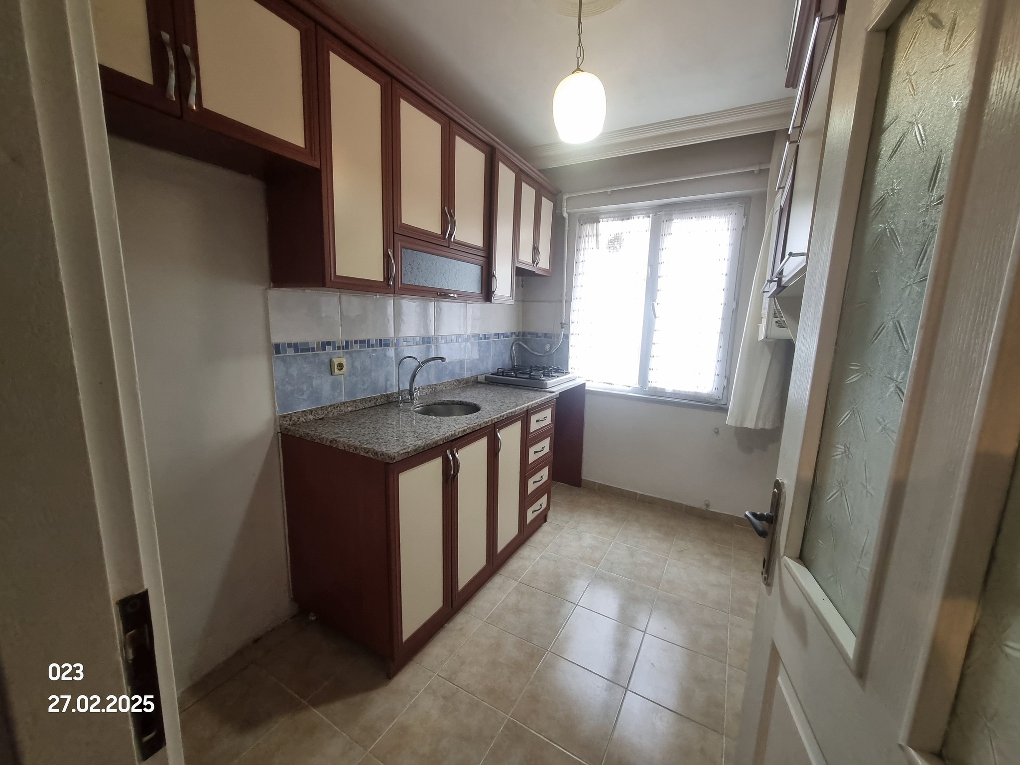 MEHTERÇEŞME MAH SATILIK DAİRE 2+1 GİRİŞ KAT  - İSTANBUL ESENYURT fotoğraf 5