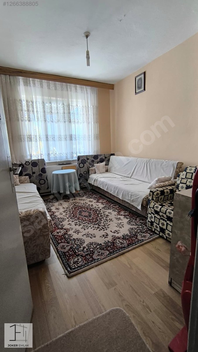 JOKER'DEN ŞEKEREVLERİ MEVKİNDE 3 KATLI 186m2 3+1 MÜSTAKİL EV