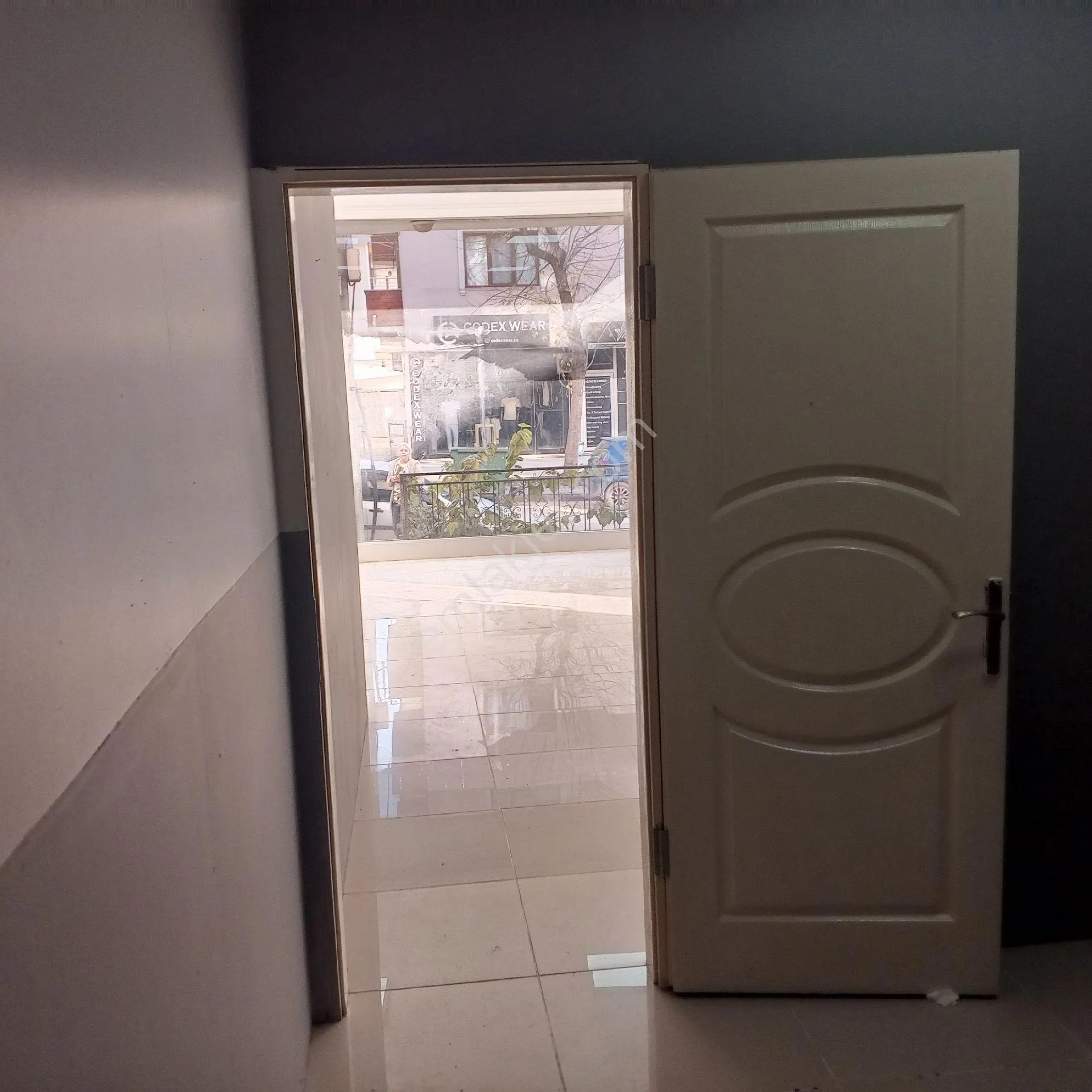 Şenol Gayrimenkulden Satılık Dükkan - KOCAELİ KÖRFEZ fotoğraf 2