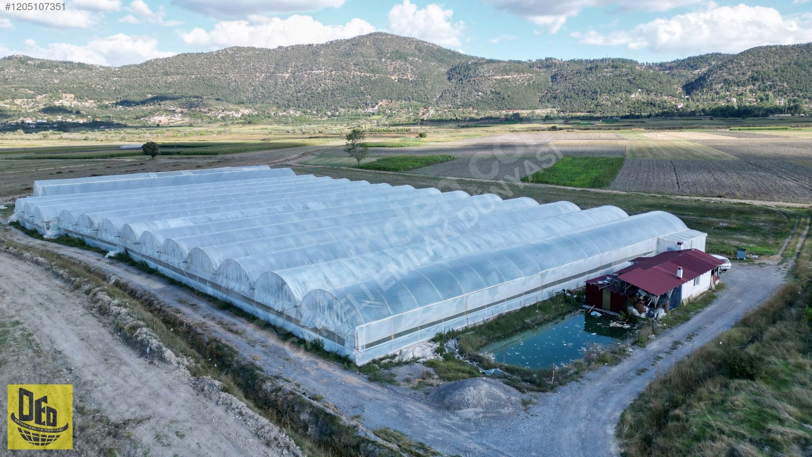 YUNUSPINARI MAH. SATILIK MÜSTAKİL EV VE 7250m2 SERA İŞLETMESİ - DENİZLİ ÇAMELİ fotoğraf 2