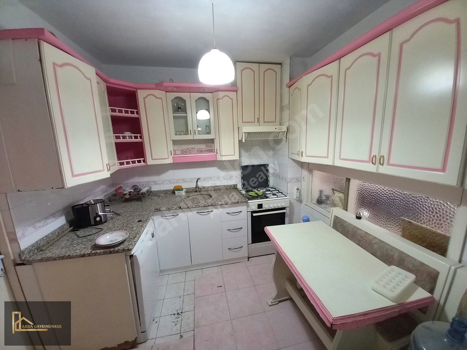 K.YAKA ÇARŞI İÇİNDE ÖZEL TERASLI 1. KAT 3+1 178 M2 - İZMİR KARŞIYAKA fotoğraf 5