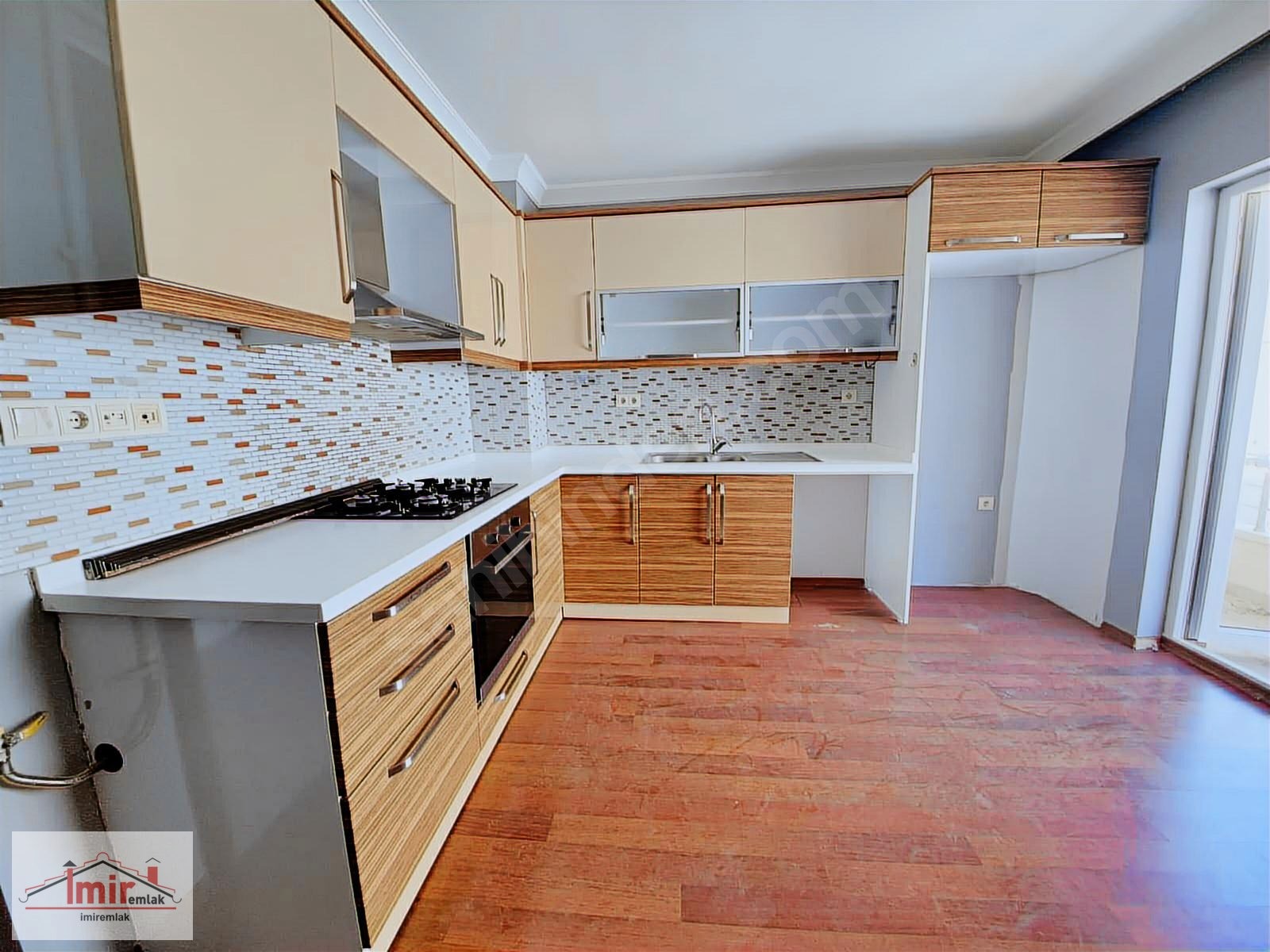 İMİR EMLAK'TAN HASTANE YAKINI 4+1 ÇİFT BANYOLU ASANSÖRLÜ DAİRE - ANKARA PURSAKLAR fotoğraf 2