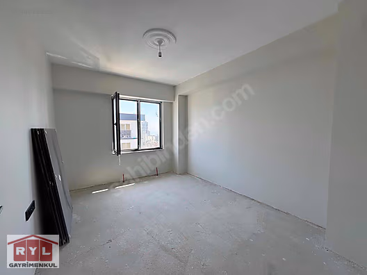 KARTAL YAKACIKTA SİTE İÇİNDE YÜKSEK KATTA FERAH 2+1 DAİRE - İSTANBUL KARTAL fotoğraf 48