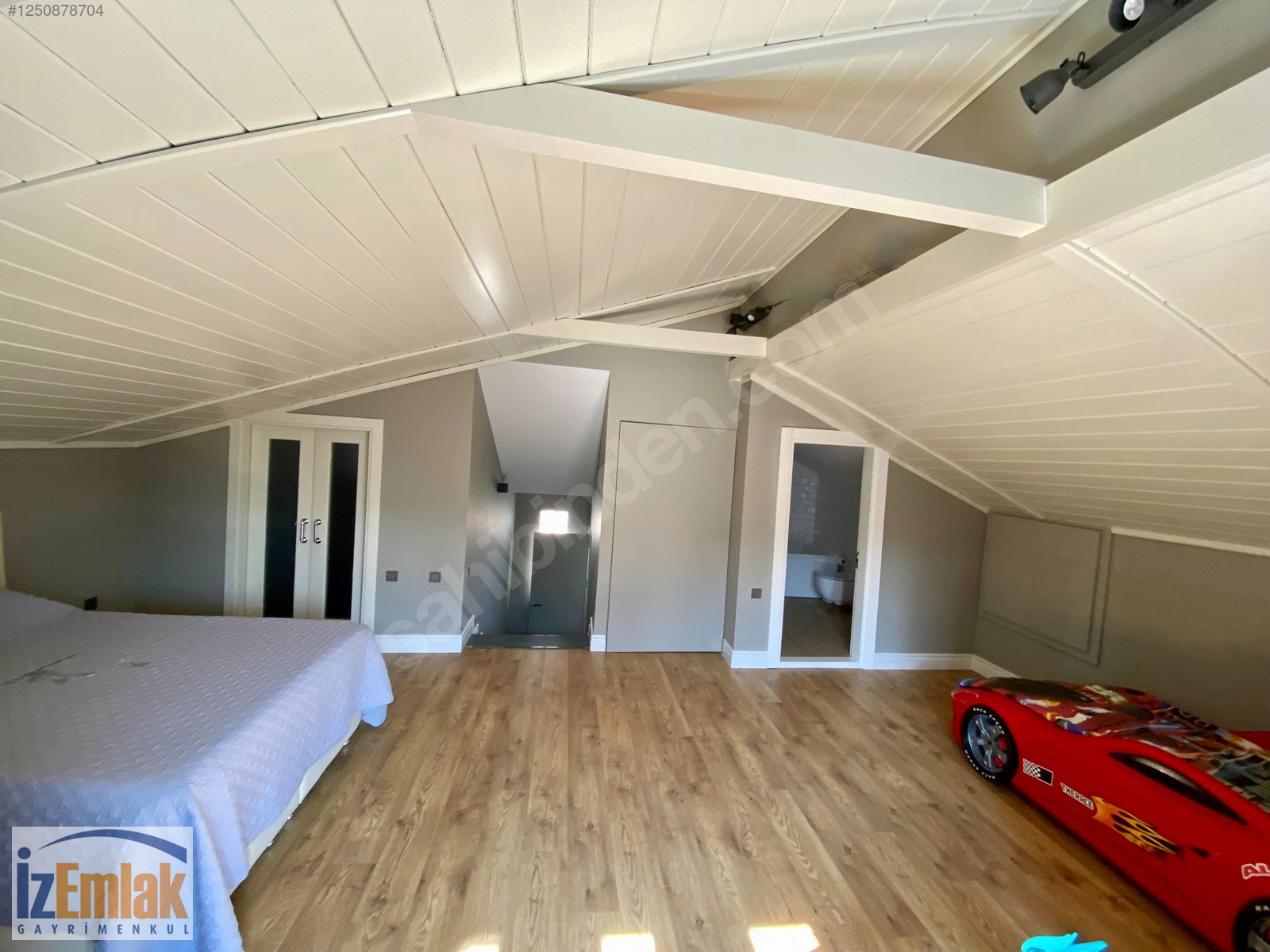Altıevlerde 5+2 380m2 Bakımlı Müstakil Villa - İZMİR NARLIDERE fotoğraf 5