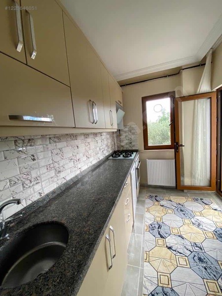 Denize yakın 2+1 yeni bina eşyalı - YALOVA ARMUTLU fotoğraf 3