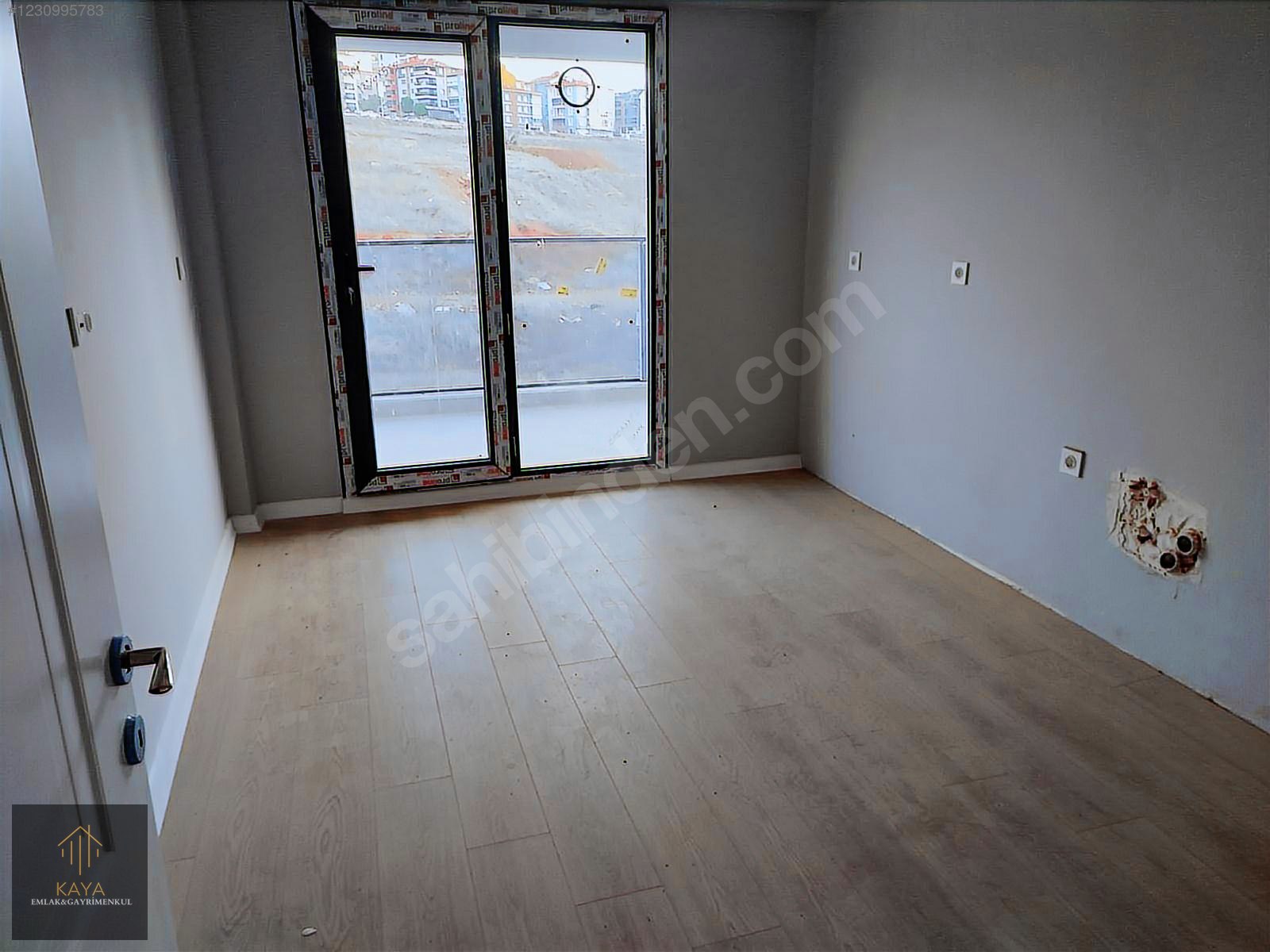 KEMALÖZ MH KAPALI PAZAR YERİ CİVARI SATILIK 2+1 SIFIR DAİRE - UŞAK MERKEZ fotoğraf 3