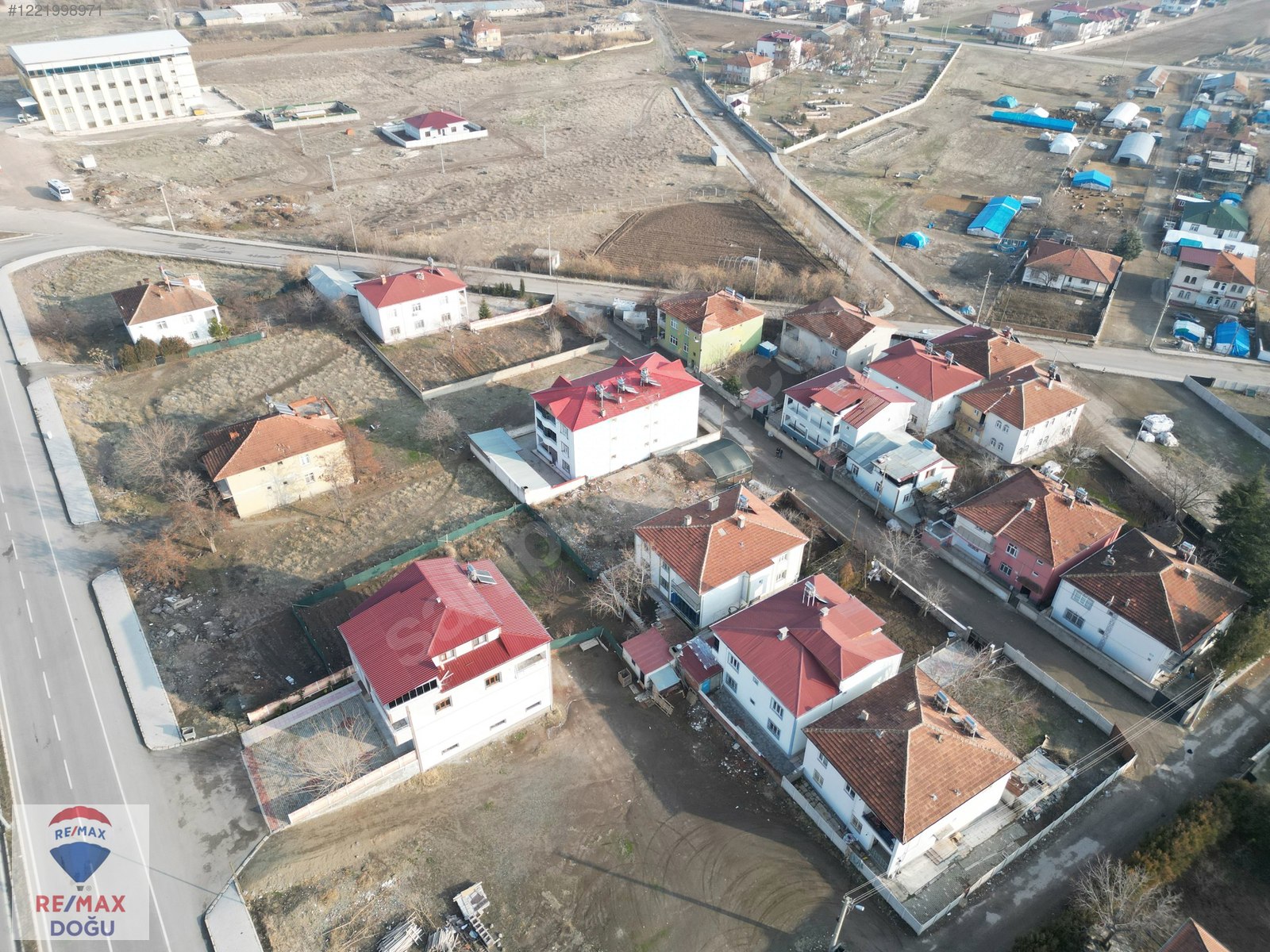 REMAX DOĞU'DAN YAZIKONAK CUMHURİYET'TE 3 KAT İMARLI ARSA - ELAZIĞ MERKEZ fotoğraf 3