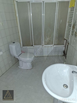 ARYADAN SULTANTEPE SELVİLİK'TE 2+1 KOMBİLİ KAT MÜLKİYETLİ ( İSKANLI BİNADAN ) İÇ - İSTANBUL ÜSKÜDAR fotoğraf 2