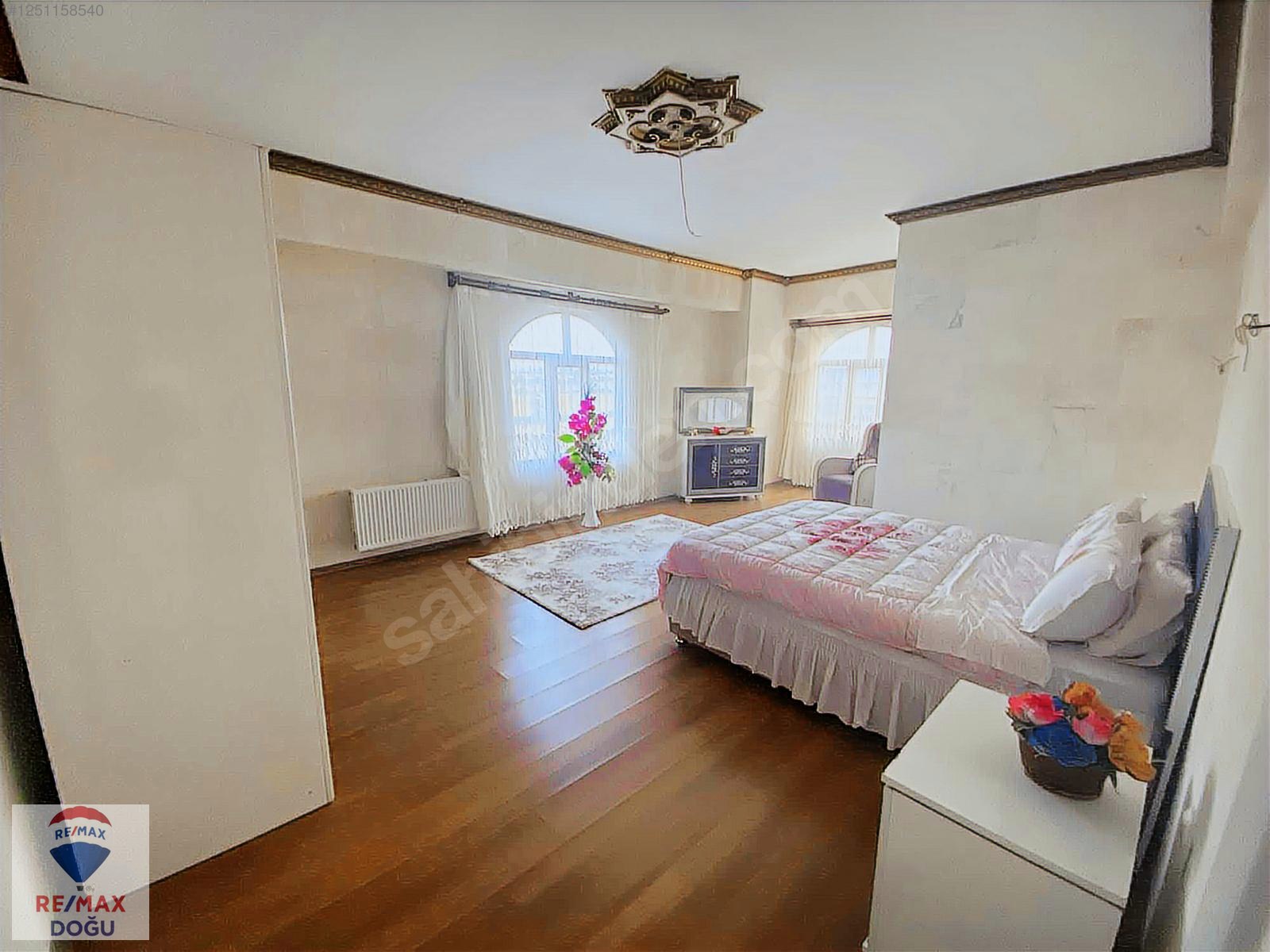 REMAX DOĞUDAN SATILIK ULTRALÜX TAŞ KONAK - ELAZIĞ MERKEZ fotoğraf 2
