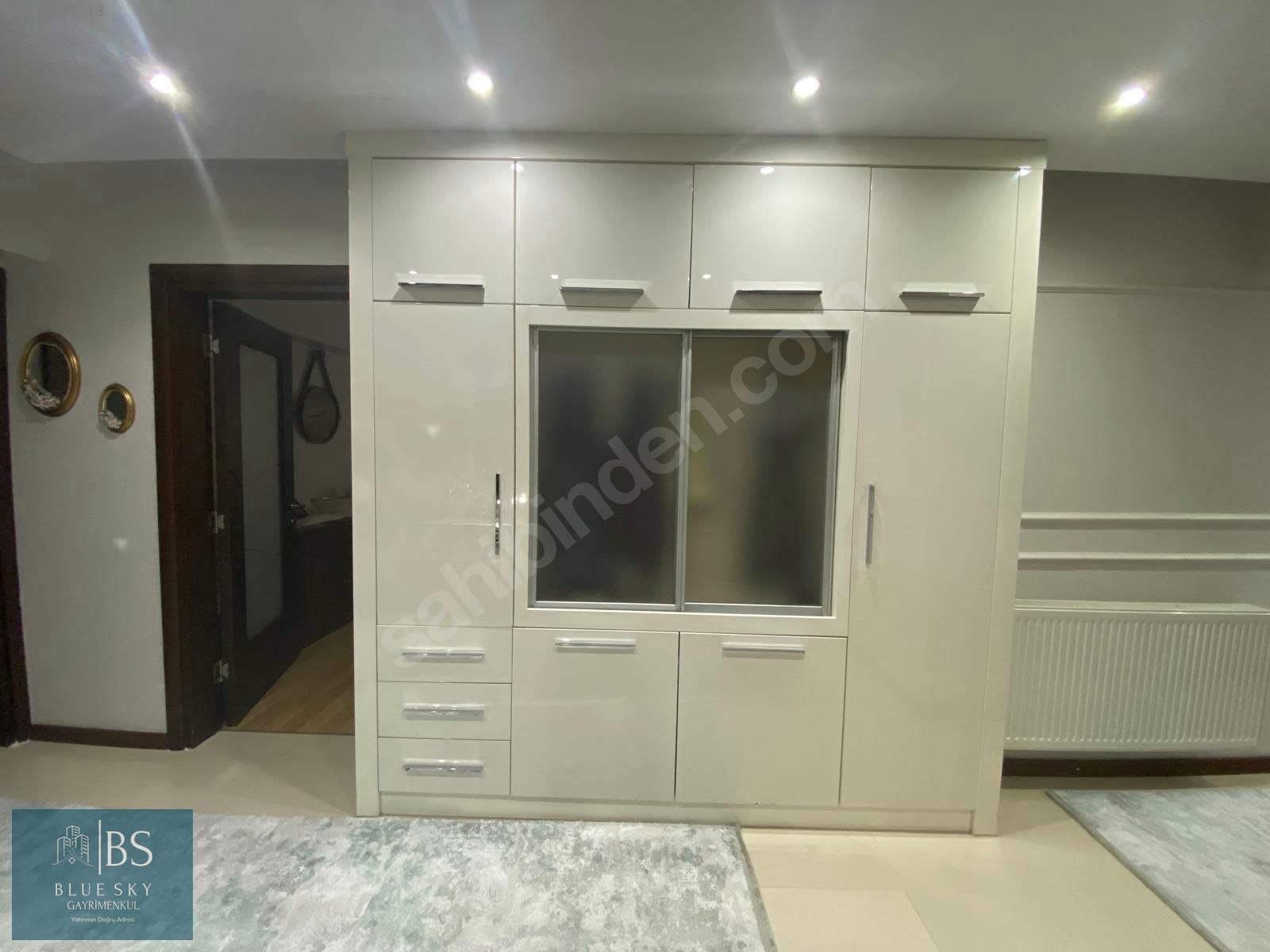 KIBRISŞEHİTLER'DE SATILIK İÇİ YENİLENMİŞ 220 M2 GENİŞ DAİRE - DENİZLİ PAMUKKALE fotoğraf 2