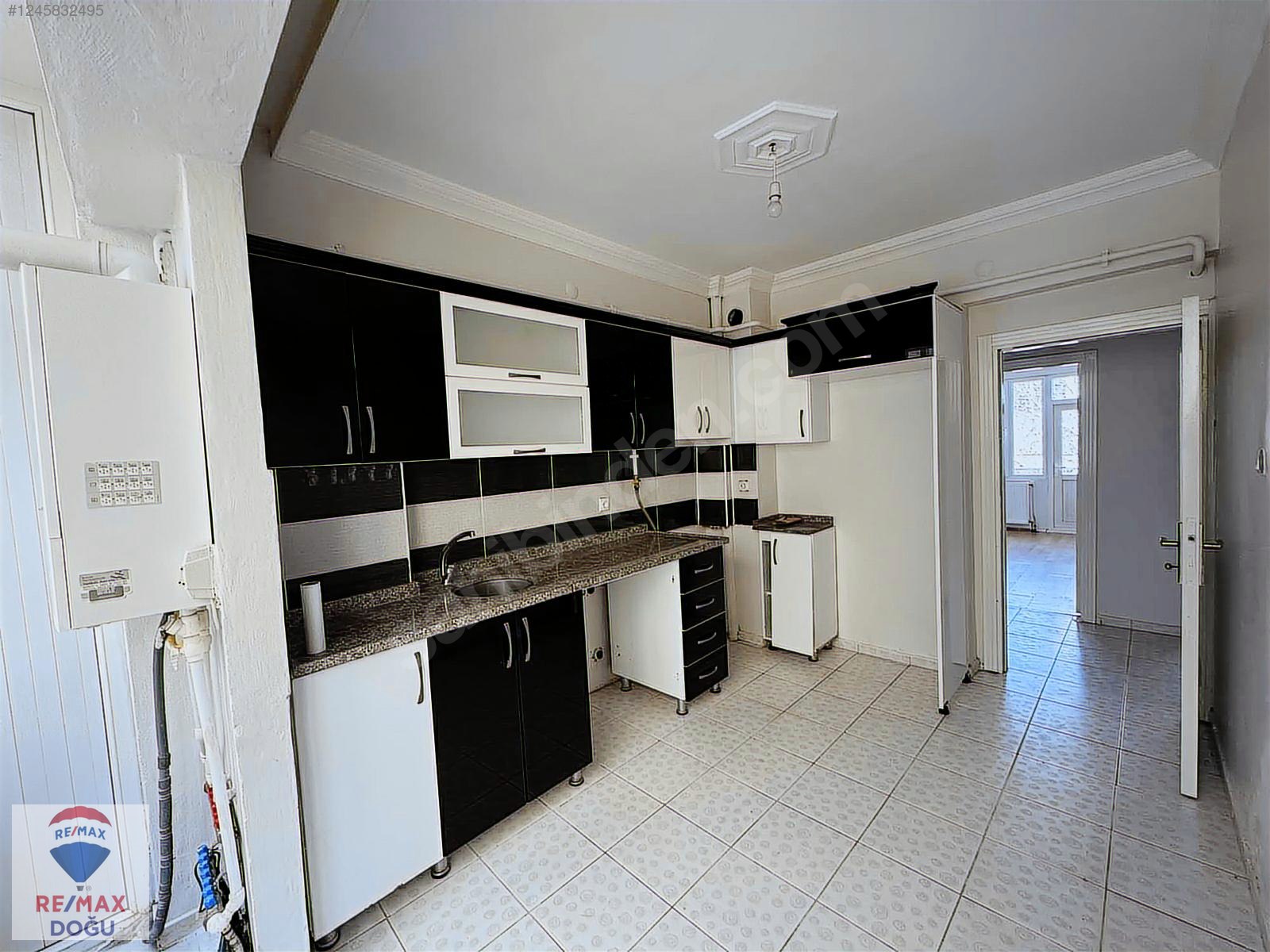 REMAX DOĞUDAN OLGUNLAR MAH.SATILIK 3+1 FIRSAT DAİRE - ELAZIĞ MERKEZ fotoğraf 4
