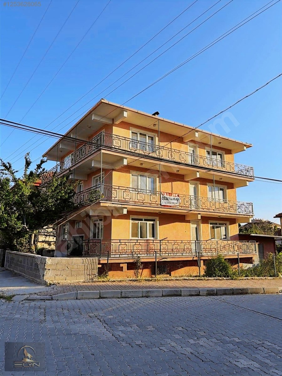 Uşak sivaslı Atatürk Mah. Satılık 3 katlı bina - UŞAK SİVASLI fotoğraf 10