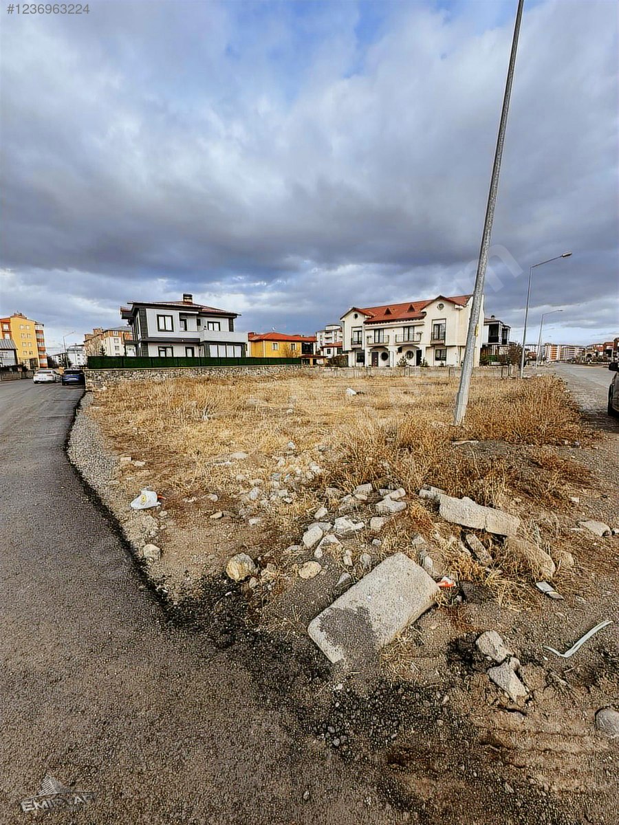 EMİR EMLAK GAYRİMENKUL DEN SATILIK İKİZ VİLLALIK ARSA - KARS MERKEZ fotoğraf 3