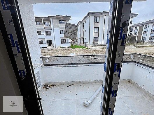 MG EMLAKTAN ÖMERCİKLER MAHALLESİNDE SATILIK 1+1 KORİDORLU - SAKARYA AKYAZI fotoğraf 6