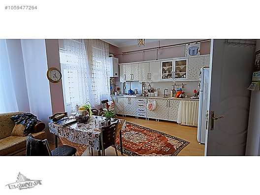 EMİR EMLAKTAN ŞEHİTLER MAHALLESİNDE 2+1 YÜKSEK GİRİŞ DAİRE - KARS MERKEZ fotoğraf 4