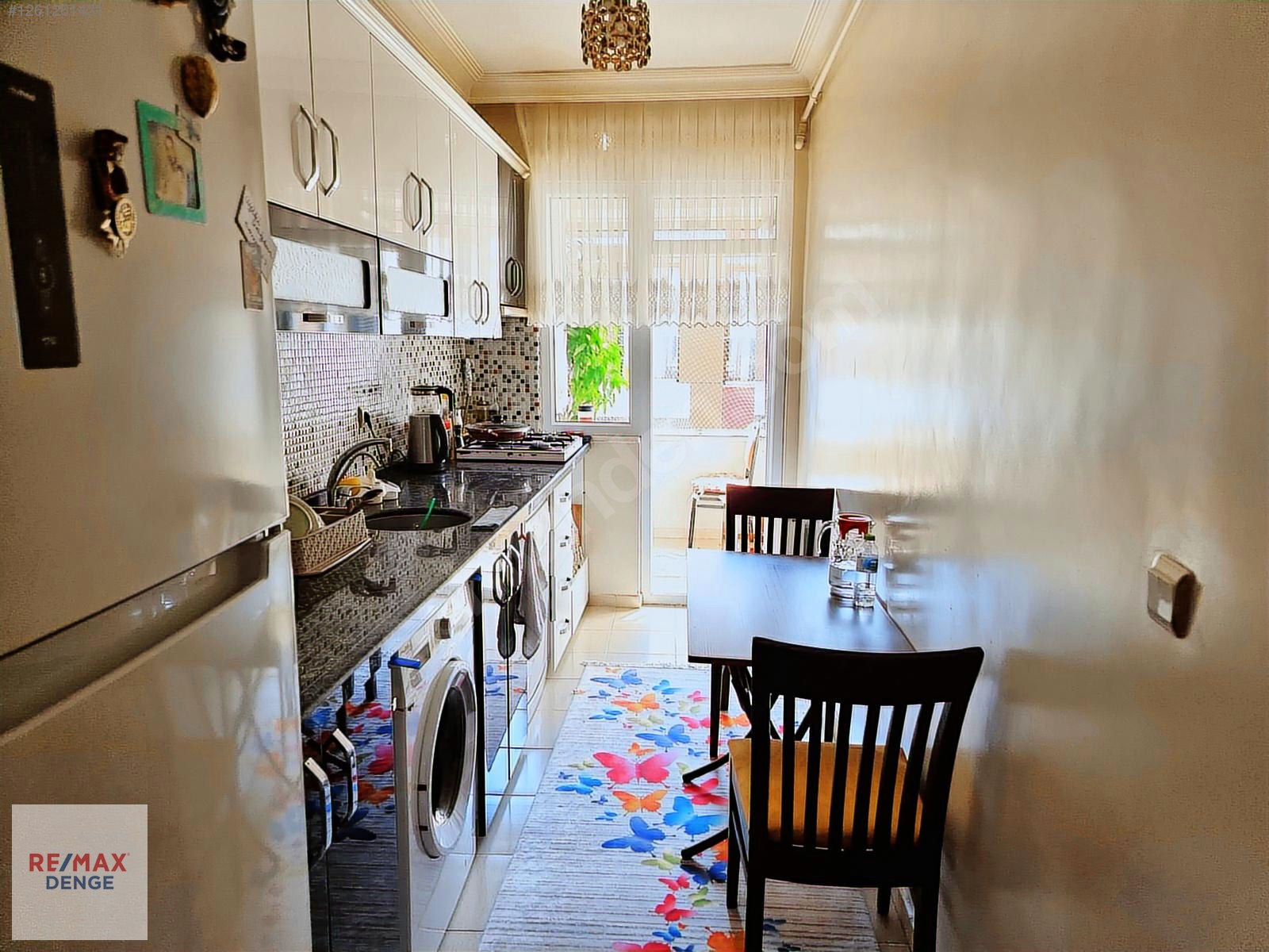 İKİ AİLENİN YAŞAMASINA UYGUN SATILIK DUBLEKS DAİRE - İSTANBUL BAYRAMPAŞA fotoğraf 12