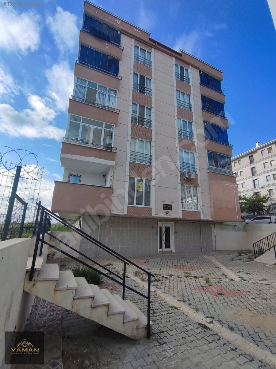 ATATÜRK MAHALLESİNDE SİTE İÇERİSİNDE SATILIK 2+1 DAİRE - KIRKLARELİ MERKEZ fotoğraf 3