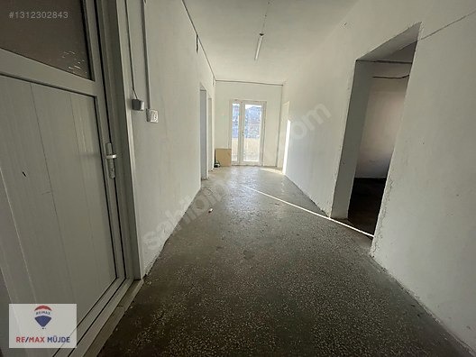 BAYRAMPAŞA TERAZIDEREDE KIRALIK 200 M2 2.KAT IŞYERI - İSTANBUL BAYRAMPAŞA fotoğraf 16