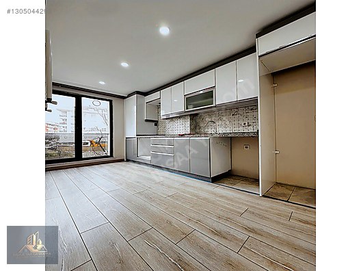 BEYLİKDÜZÜ YAKUPLU'DA SATILIK 2+1 MERKEZİ KONUMDA FIRSAT DAİRE - İSTANBUL BEYLİKDÜZÜ fotoğraf 6