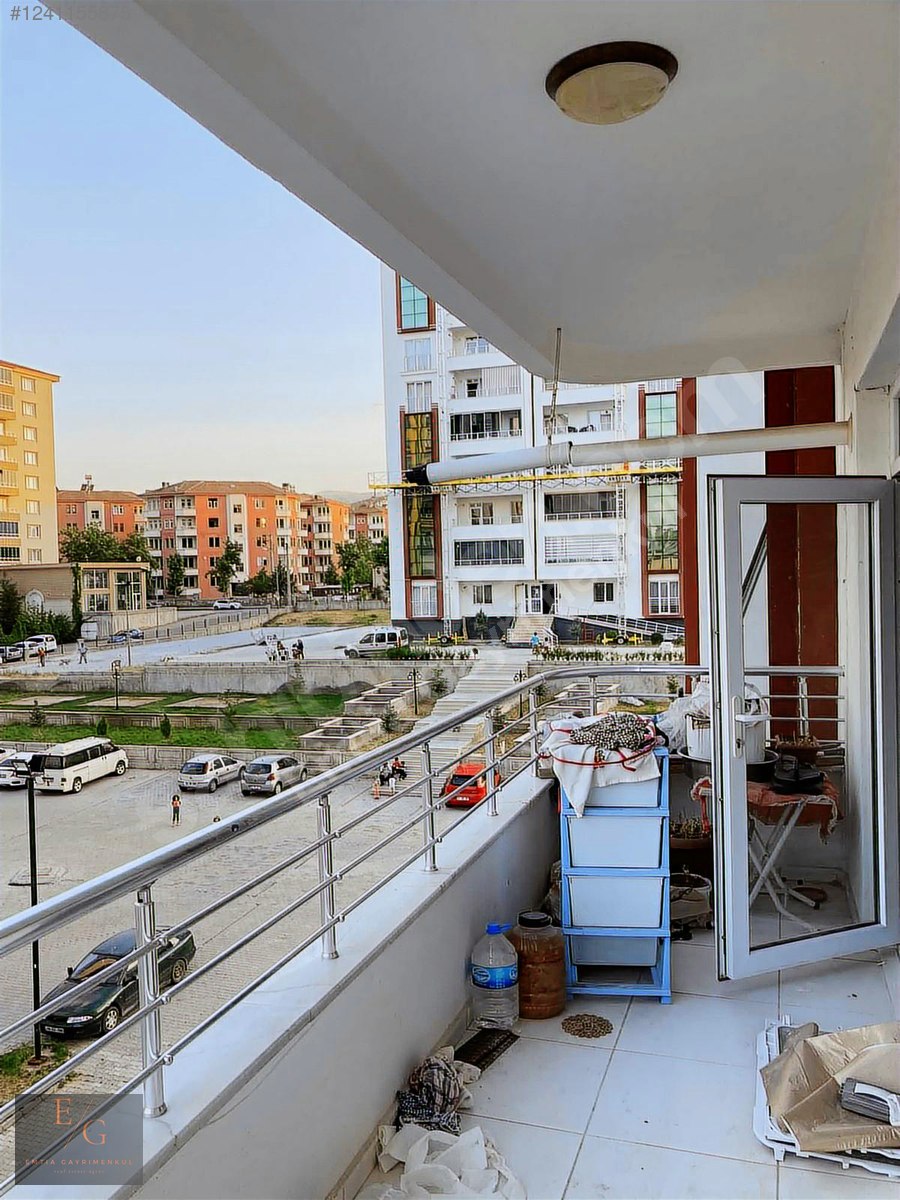 EMTİA'dan YAKINCA'da GÖKTÜRK SİTESİNDE ARA KAT GENİŞ DAİRE - MALATYA YEŞİLYURT fotoğraf 12