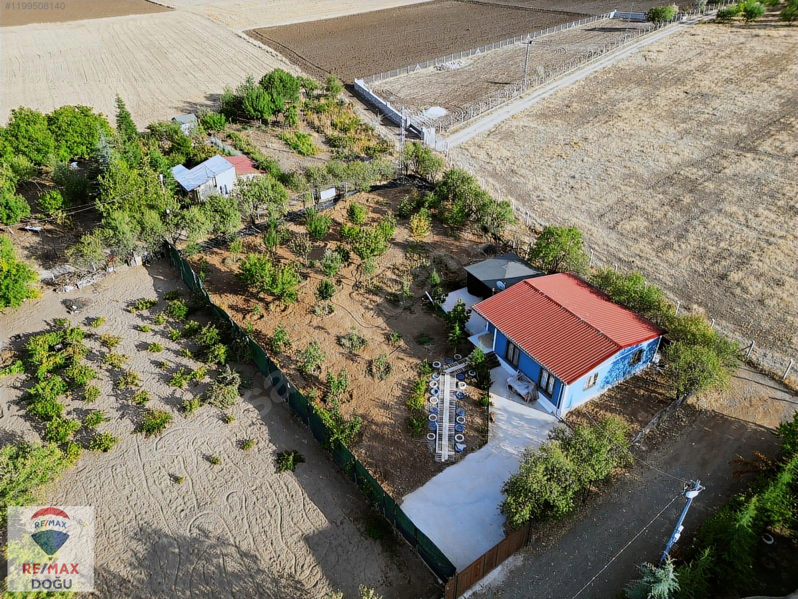 REMAX DOĞU'DAN CİPTE HAZIR KURULU BAHÇE EV - ELAZIĞ MERKEZ fotoğraf 4
