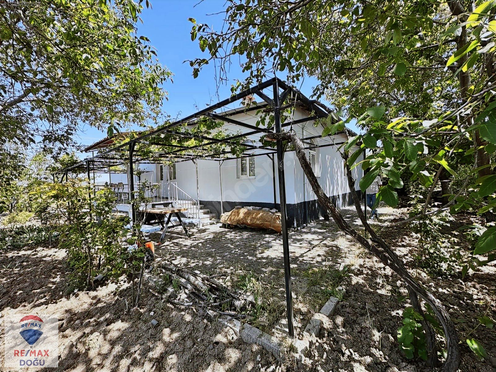 REMAX DOĞU KAÇIRILMAYACAK ŞEHİR MERKEZİ YANI SATILIK BAHÇELİ EV - ELAZIĞ MERKEZ fotoğraf 7