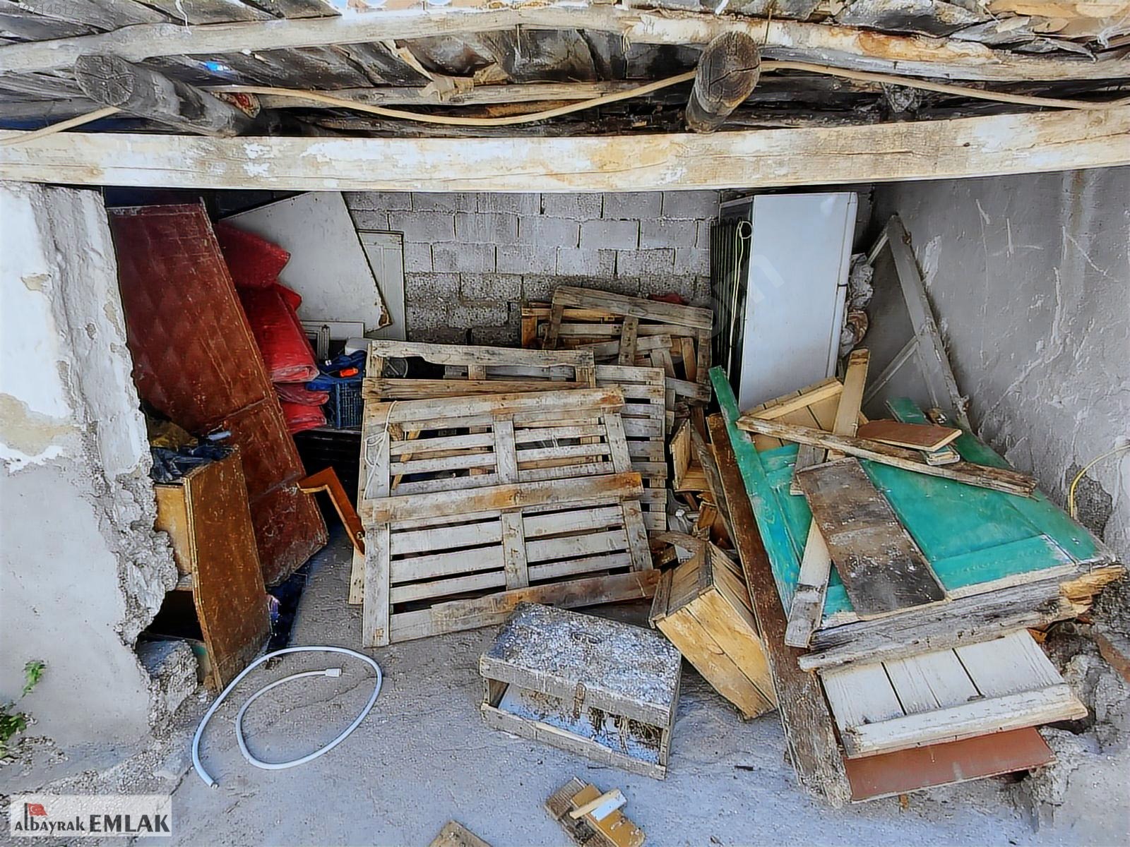 AKHİSAR ZEYTİNLİOVA DA SATILIK ARSA FİYATINA 120 M2 3+1 EV - MANİSA AKHİSAR fotoğraf 14