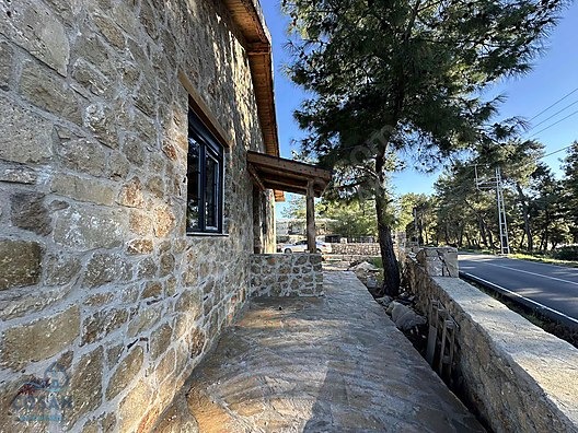 638 M2 ÜZERİNE KURULU SATILIK TAŞTAN YAPILI VİLLA - ANTALYA AKSU fotoğraf 13