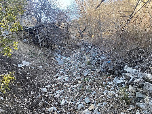ANTALYA KARAPINAR GOZLAR YAYLASINDA ARSA. KÖY İÇİNDE, YOL VE SU VAR. - ANTALYA ALANYA fotoğraf 5