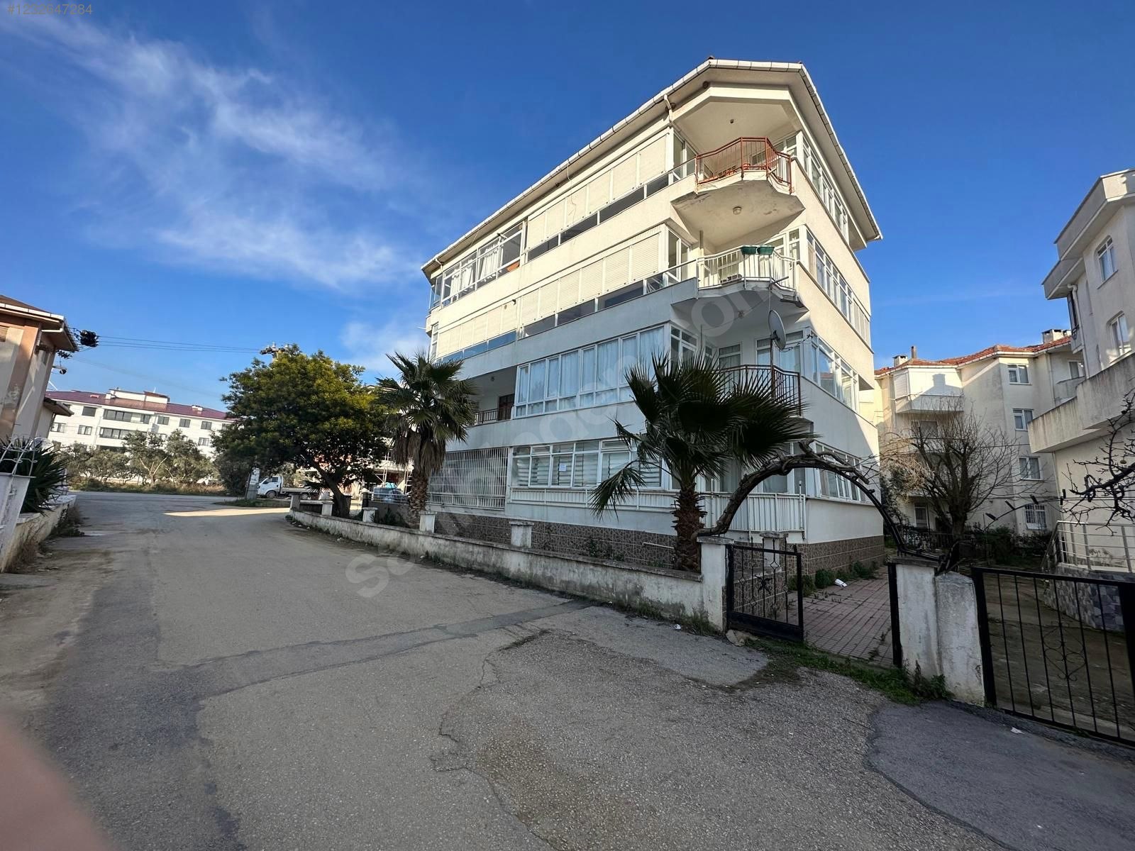 SAHİBİNDEN DENİZE 10 ADIM SAHİLDE.ARAÇ TAKASA UYGUN 2+1 eşyalı - YALOVA ARMUTLU fotoğraf 18
