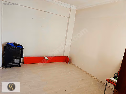 Erenler'de Cadde Üstü Satılık 3+1 Daire 1.900.000tl