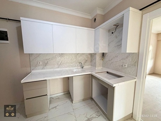 ROYAL EMLAKTAN OKULLAR BÖLGESİNDE 1+1 DAİRE - AMASYA MERKEZ fotoğraf 2