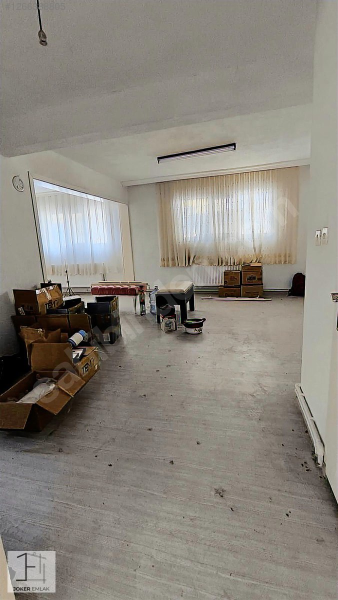 JOKER'DEN ŞEKEREVLERİ MEVKİNDE 3 KATLI 186m2 3+1 MÜSTAKİL EV - UŞAK MERKEZ fotoğraf 2