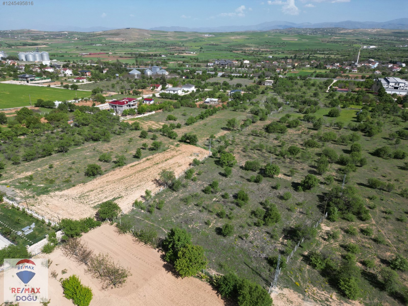 REMAX DOĞUDAN İMARA 100 METRE HANKENDİDE 3.1 DÖNÜM ARAZİ - ELAZIĞ MERKEZ fotoğraf 5