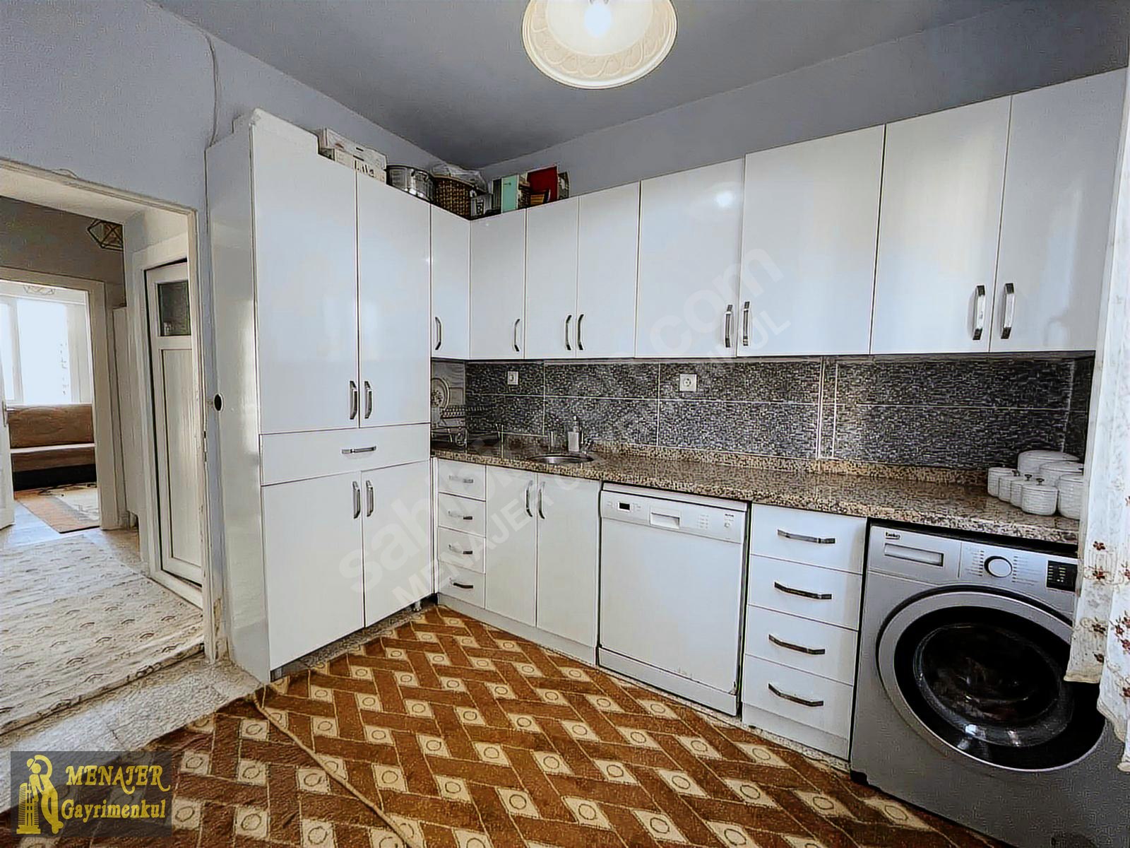 MENAJER'DEN YENİŞEHİR EFES SİTESİNDE 3+1 SATILIK DAİRE - MERSİN YENİŞEHİR fotoğraf 8