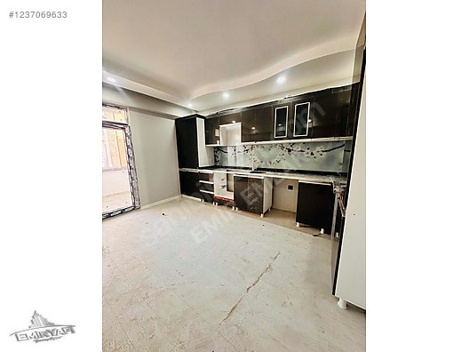 EMİR EMLAK GAYRİMENKUL DEN SATILIK ANAHTAR TESLİMİ 3+1 DAİRE - KARS MERKEZ fotoğraf 3