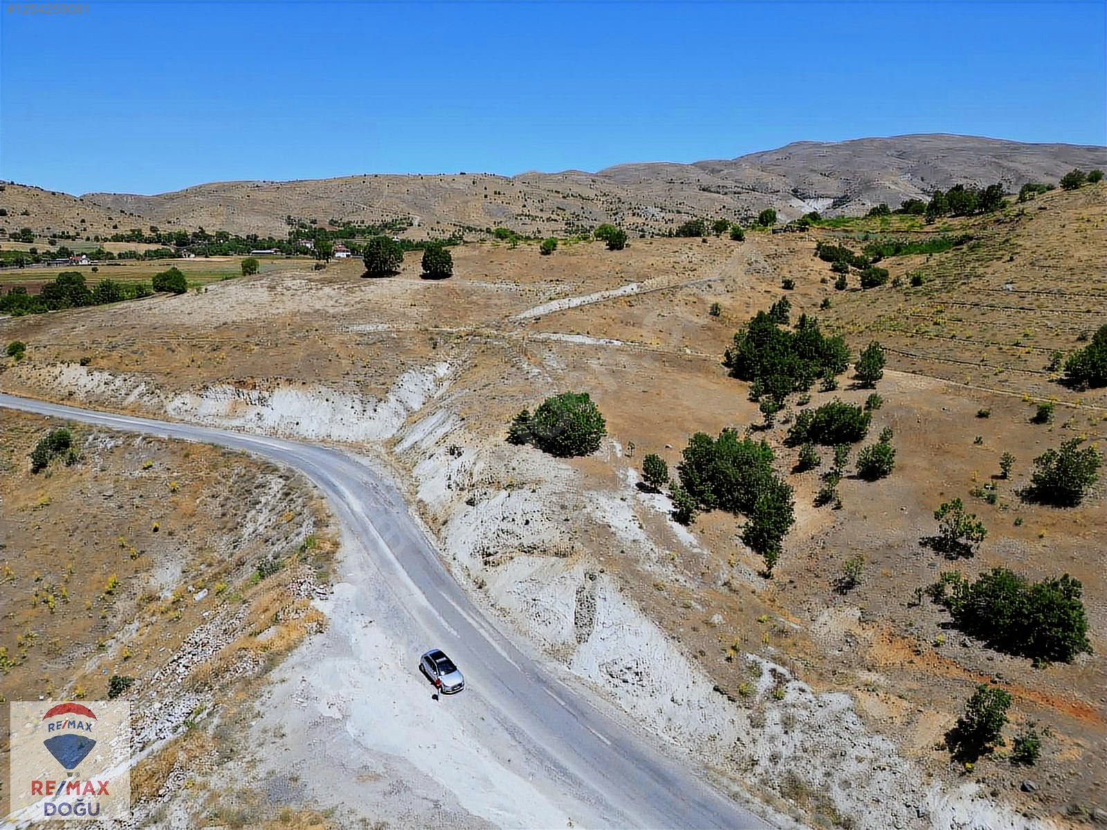 REMAX DOĞU'DAN GEZİN'DE SATILIK MANZARALI ARAZİ - ELAZIĞ MADEN fotoğraf 4