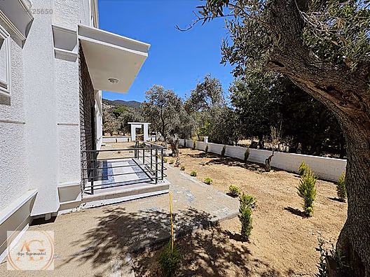ARYA'DAN GÜRE'DE ŞIK TASARIMLI BAHÇE KULLANIMLI 2+1 LÜKS DAİRE - BALIKESİR EDREMİT fotoğraf 15