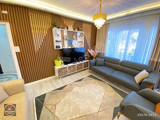 DENİZE SIFIR KONUMDA 2+1 YENİLENMİŞ SATILIK DAİRE KARDEŞ GAYRİMENKUL - KOCAELİ KARAMÜRSEL fotoğraf 3