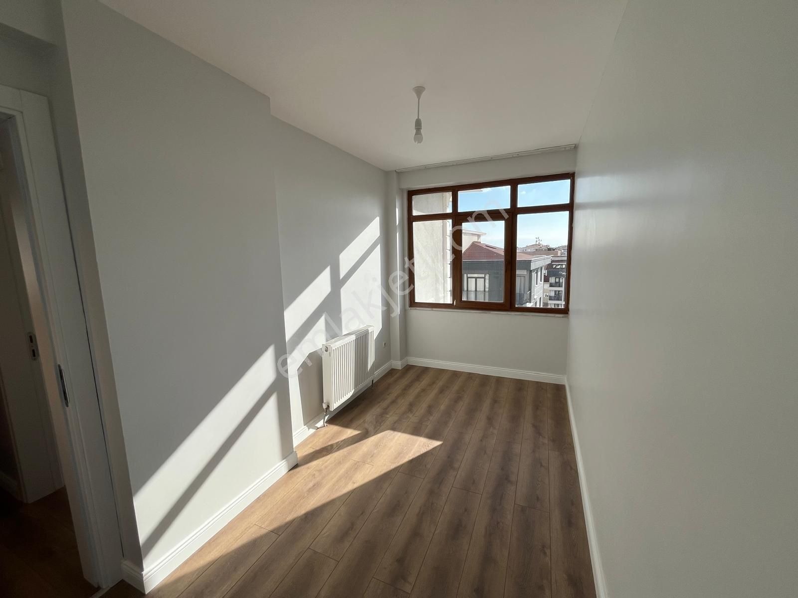 Baki Emlaktan Atalarda Geniş Dublexs 5+2 Daire - İSTANBUL KARTAL fotoğraf 29