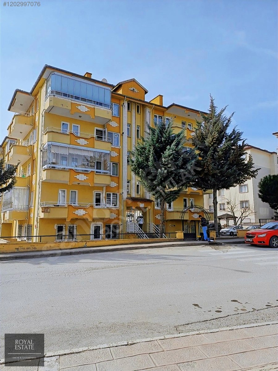 ROYAL EMLAKTAN ÇOK GÜZEL KONUMDA 3+1 FUL EŞYALI DAİRE - AMASYA MERKEZ fotoğraf 7
