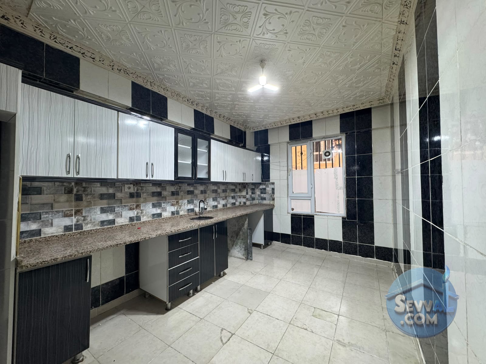 AHMET YESEVİ MAH DÜZ GİRİŞ 3+1 D.GAZ KAPIDA - ŞANLIURFA HALİLİYE fotoğraf 3