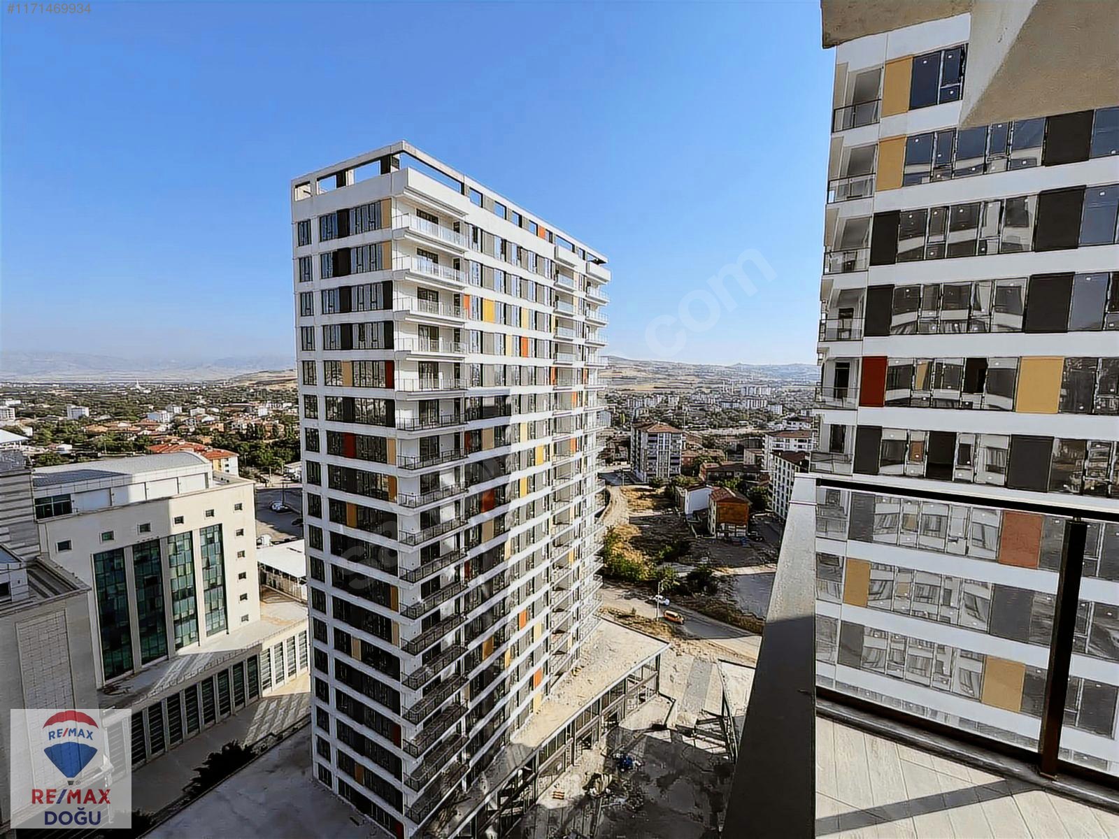 REMAX DOĞUDAN BİRMODERN REZİDANS 4+1 180 M2 SATILIK DAİRE - ELAZIĞ MERKEZ fotoğraf 8