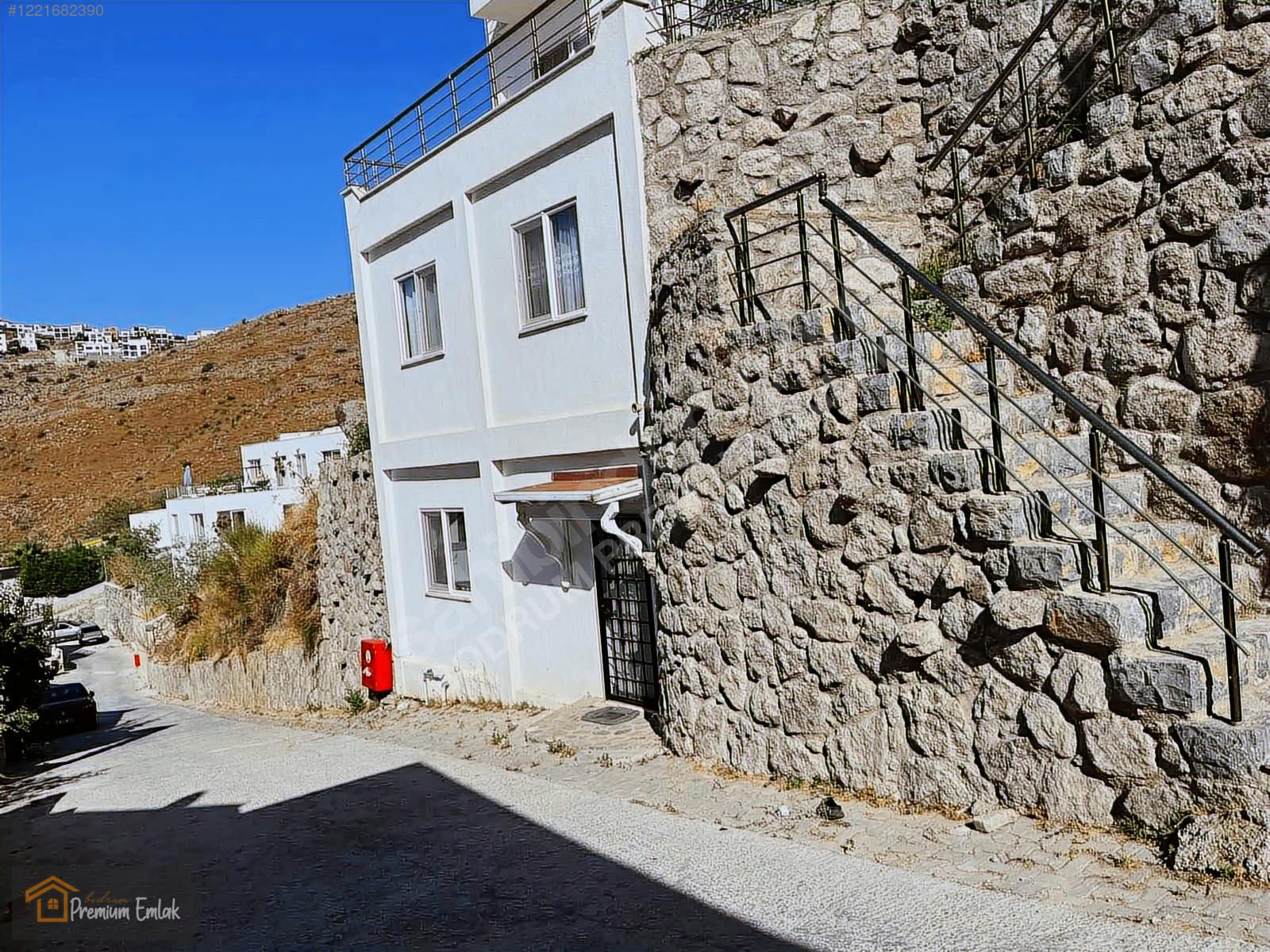 BODRUM ORTAKENT YAHŞİ'DE PLAJLI SİTEDE MANZARALI VİLLA..ACİL... - MUĞLA BODRUM fotoğraf 13